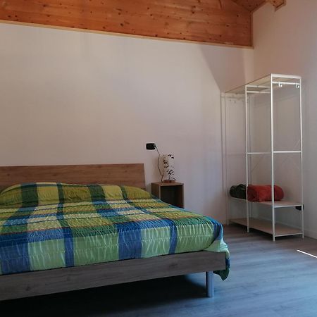 Agriturismo bio Apipoli Lucino Esterno foto