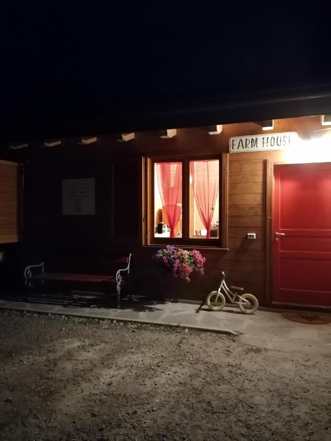 Agriturismo bio Apipoli Lucino Esterno foto