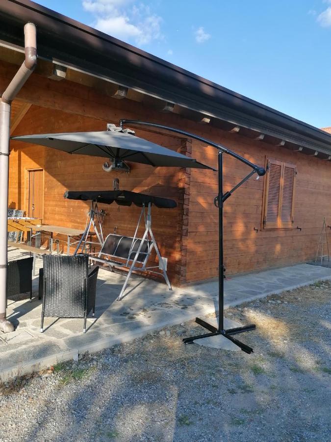 Agriturismo bio Apipoli Lucino Esterno foto