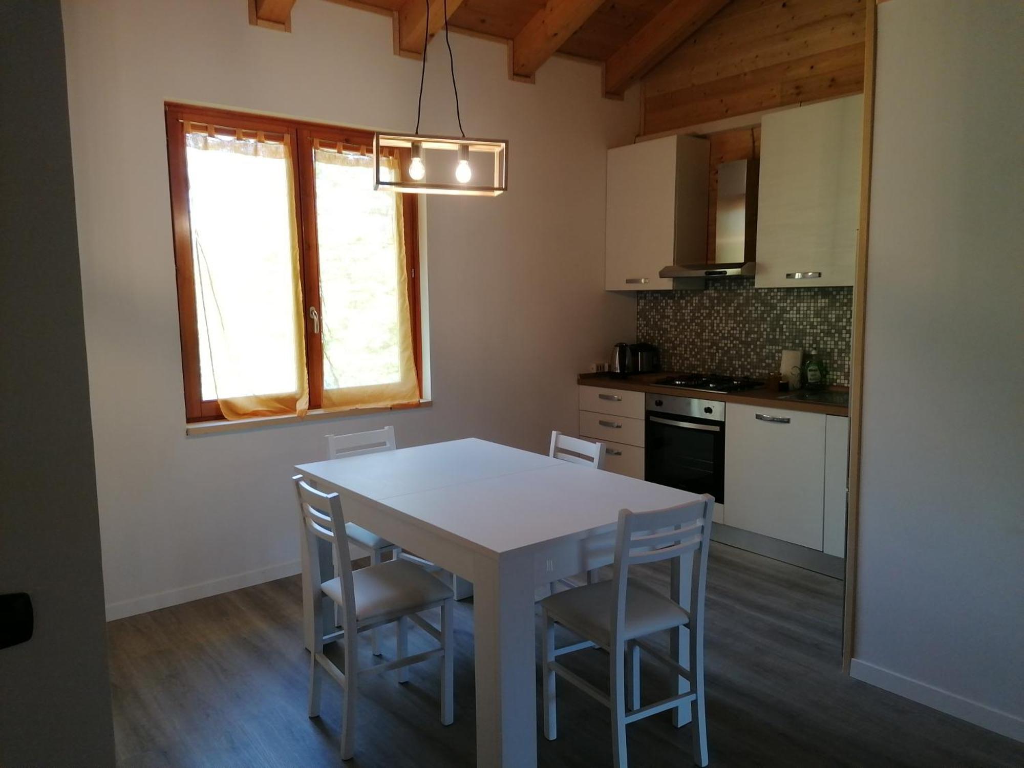 Agriturismo bio Apipoli Lucino Esterno foto